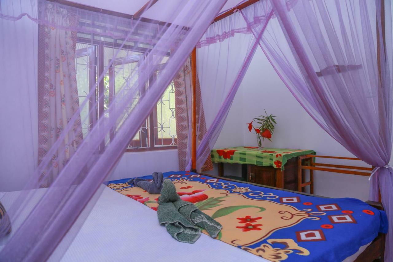 Guesthouse Kind And Love 히카두와 외부 사진